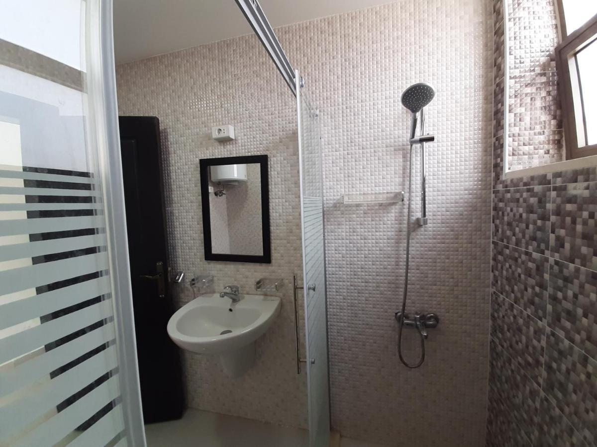 Apartment Furnished Near Mcdonald's Al-madina Al-monawara St Amman